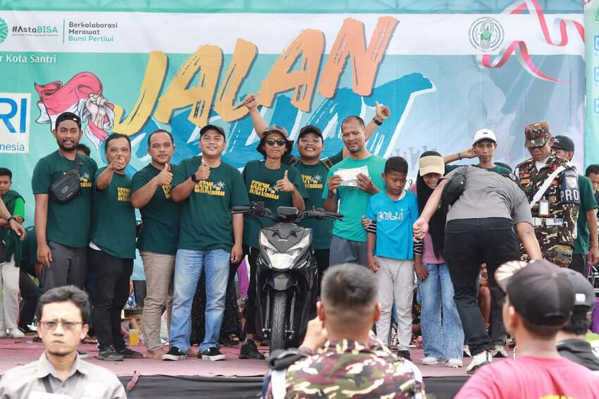 7.575 Peserta Meriahkan Jalan Sehat Hari Pahlawan GP Ansor Pekalongan